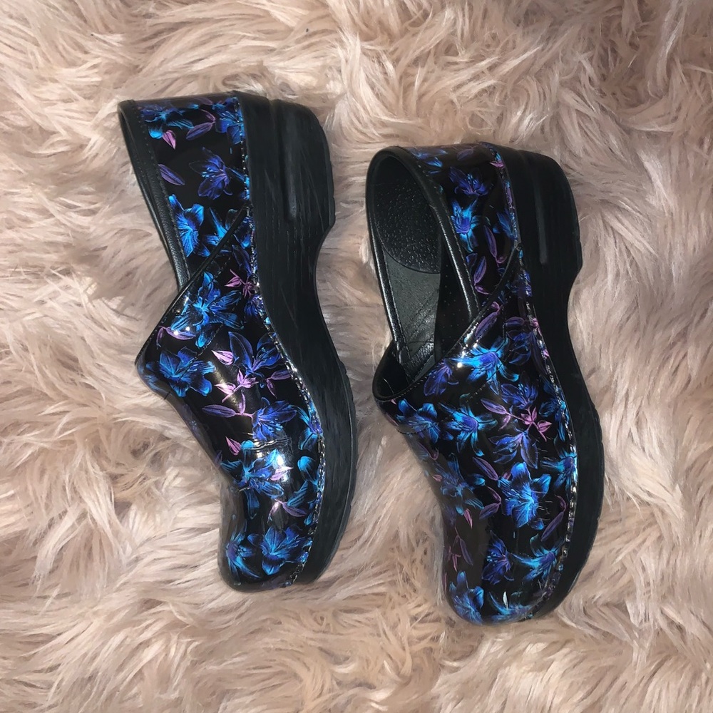 Floral night bloom danskos